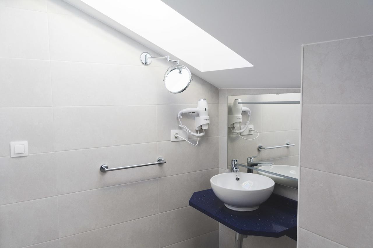 Hotel Mica Palas de Rei Εξωτερικό φωτογραφία