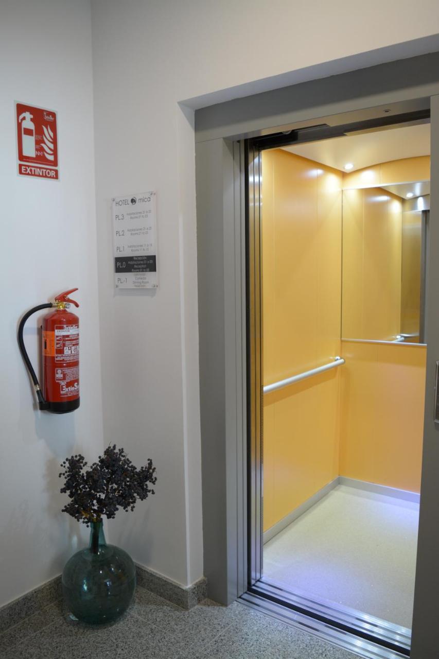 Hotel Mica Palas de Rei Εξωτερικό φωτογραφία